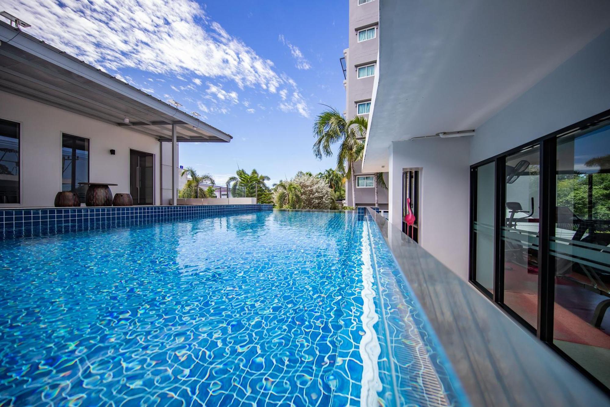 Phavina Hotel Rayong Sha Extra Plus Exterior foto