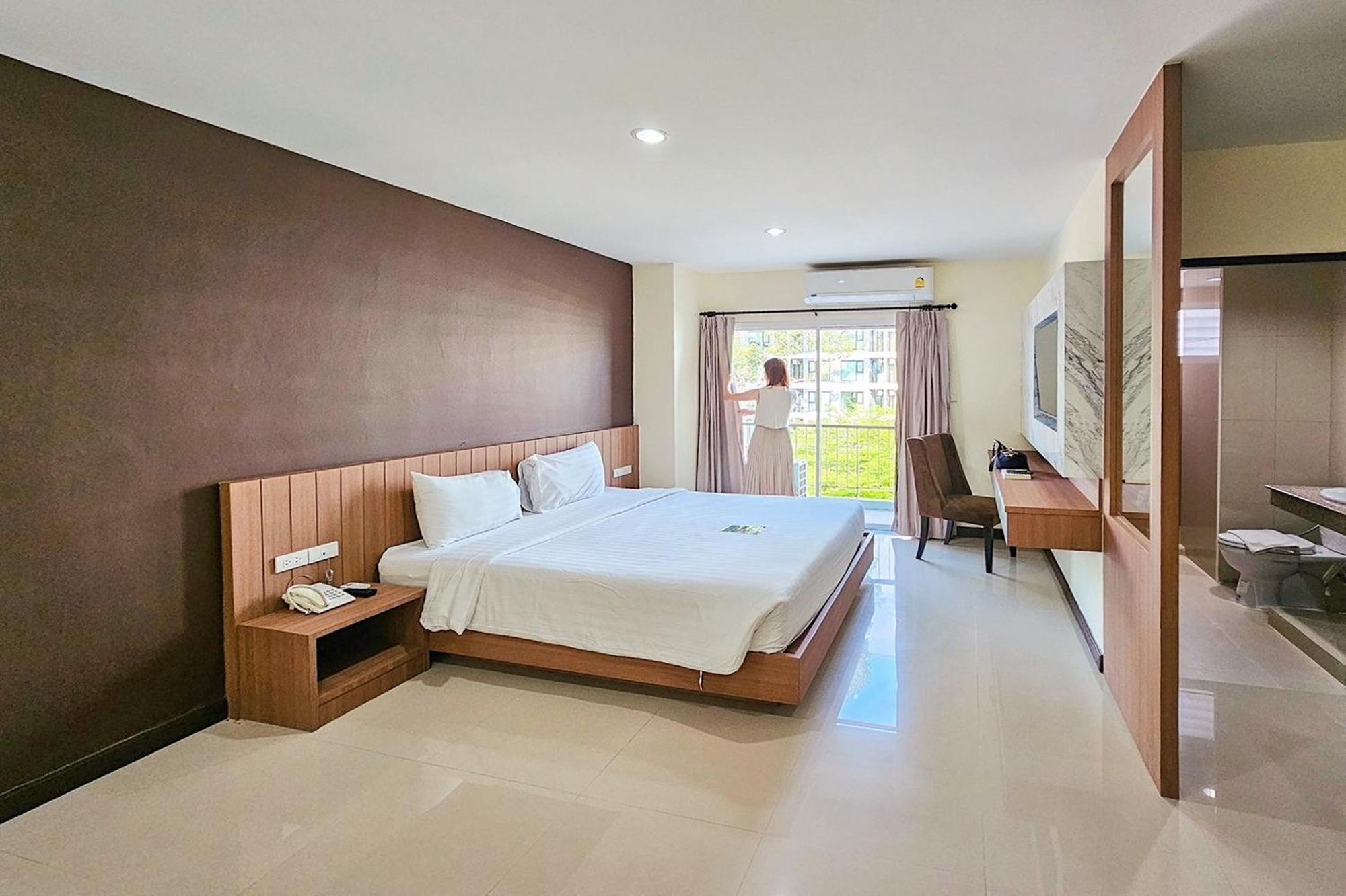 Phavina Hotel Rayong Sha Extra Plus Exterior foto